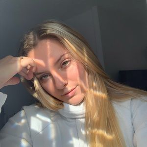 Meet your Posher, Nicole